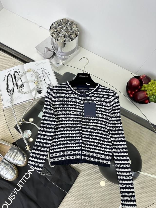 25Ss Lv 村上隆樱桃系列 这个小开衫太好穿了吧 Size S M L