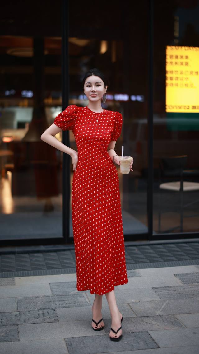 连衣裙 2670春夏新款法式泡泡袖修身斜裁显瘦连衣裙白色，红色，Smlxl
