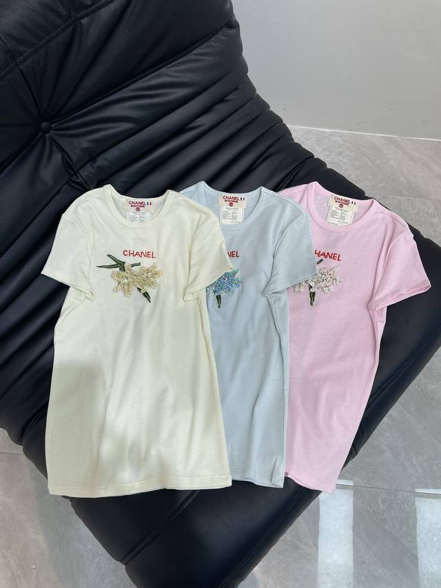 Chane*25中古系列手工订珠短袖T恤 修身高弹力上身巨显瘦！ 定制手工 后背蕾丝拼接 精品设计 低调奢华！ 时髦精必备单品解锁所有穿搭！ 认准我家品质！经典