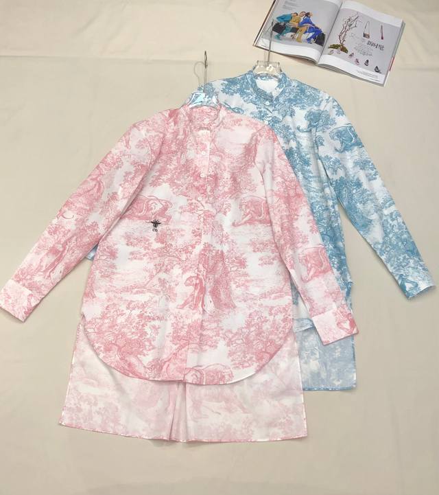 4家粉色丛林动物长袖衬衫 图案印花面料 整件衣服做工更是非常精细 一系列款 高品质 尺码Sml