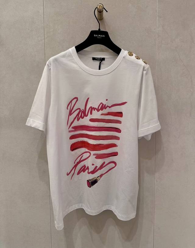 Bplmpi*25新款多色唇印花T恤Beputy系列口红与香水瓶的设计真的很妙～随意搭配就很好看的，面料轻盈透气 休闲时尚选择！ 码数Sml 款号 C8000