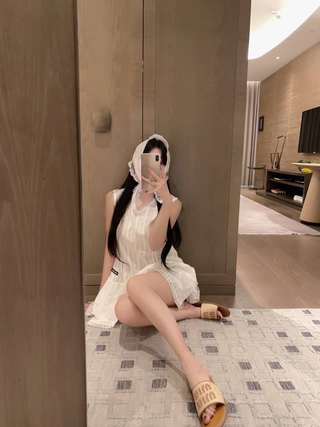 Miumi*订制提花面料蕾丝花边背心连衣裙。Sml