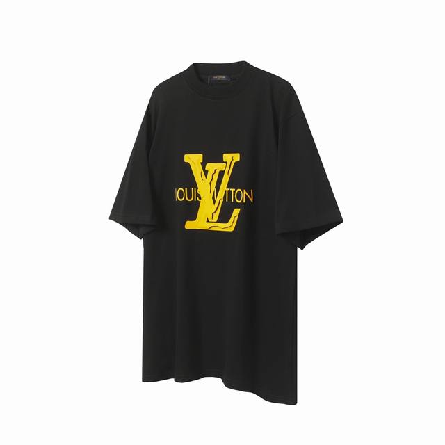 L68 Lv 路易威登 25Ss立体裂纹印花短袖T恤 定制主标 辅料 水洗齐全 超复杂工艺 立体裂纹印花营造出割裂感的效果，甄选280克32支紧密纺双纱纯棉面料