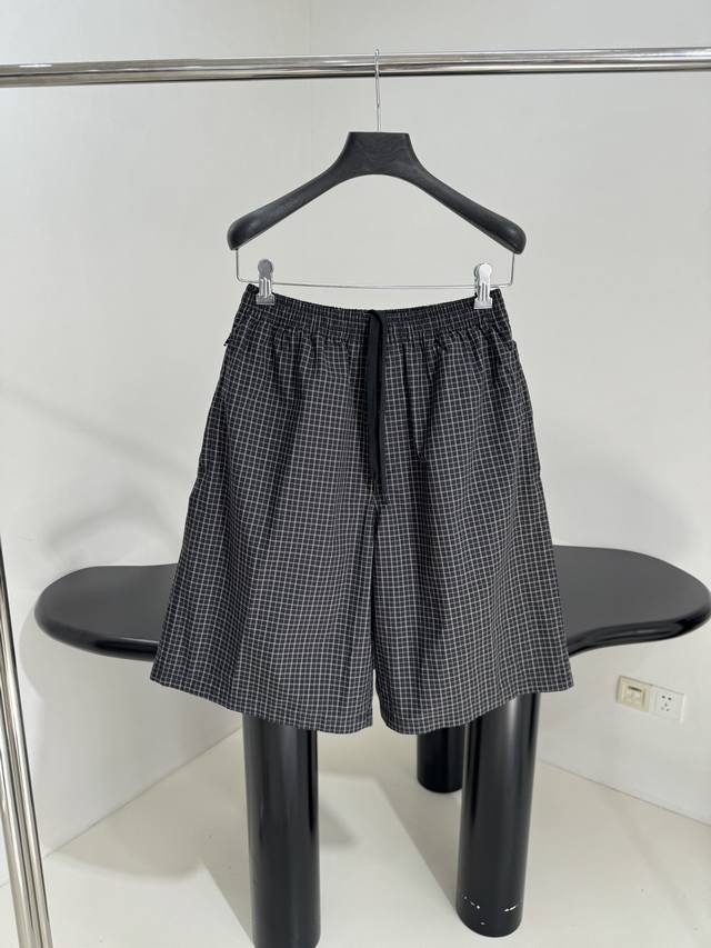 新品Laurel Classic大号版型休闲中裤 定制色织格纹面料 中裤宽松版型剪裁 松紧抽绳腰头 可系列套装搭配 宽松版型 男女同款 ：松衫绿格 ：