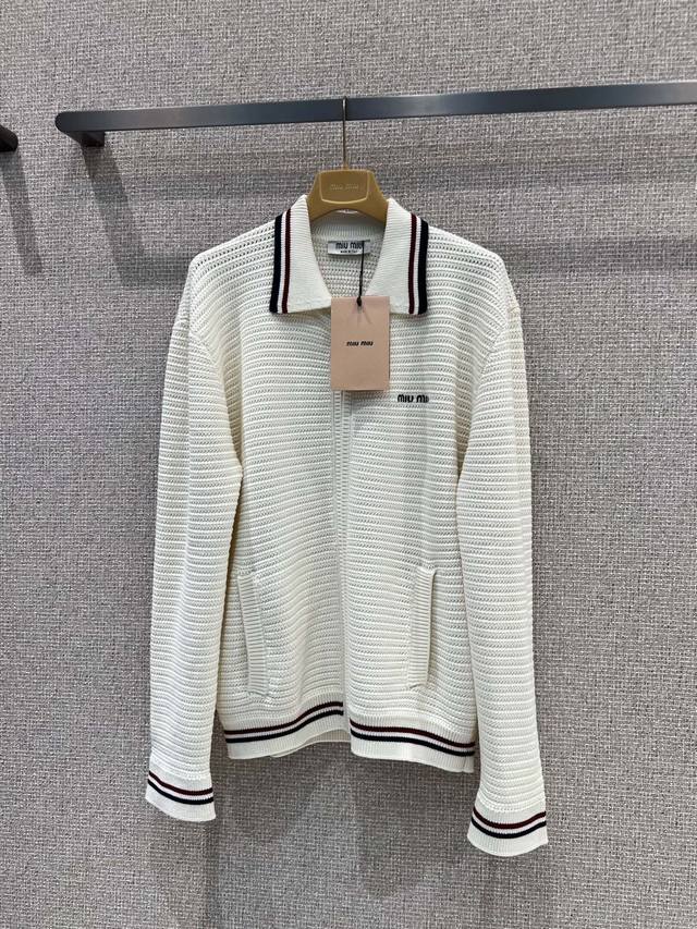 Miumi* 25Ss春夏新款 撞色条边针织棒球服外套丨独家高版出品！刺绣标签Logo低调奢华，白富美必入神器！万能百搭宽松H版型超显瘦！进口纱线定制工艺！减龄