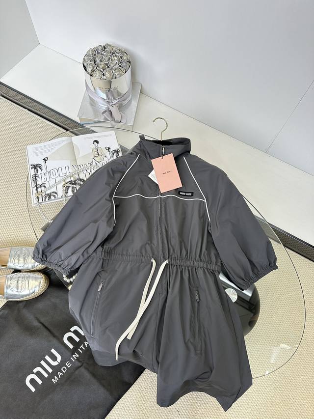 25Ss 缪家最新品 防晒面料收腰裙 1 Size S M L