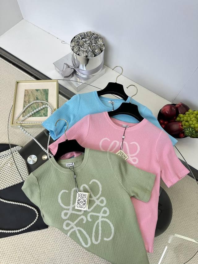 25Ss 罗意威坑条纹冰丝短袖 上身超级清爽舒适 一点儿都不闷热 1 Size S M L