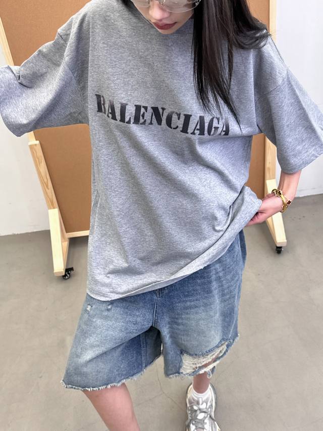 巴黎 ｜ 新款印花T，前后白墨印花加成衣洗水吊磨喷色叠加工艺，100%棉，男女同款，尺码Sml