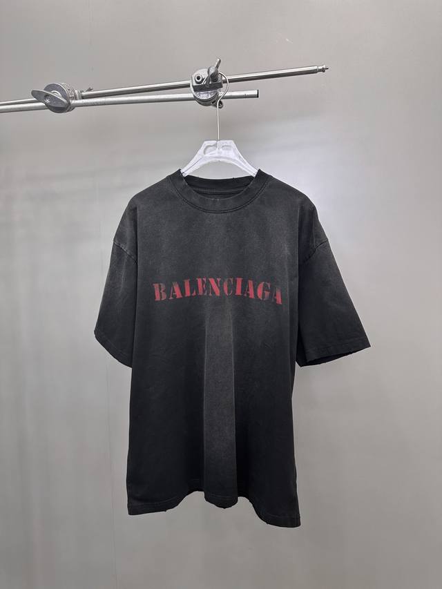 巴黎 ｜ 新款印花T，前后白墨印花加成衣洗水吊磨喷色叠加工艺，100%棉，男女同款，尺码Sml