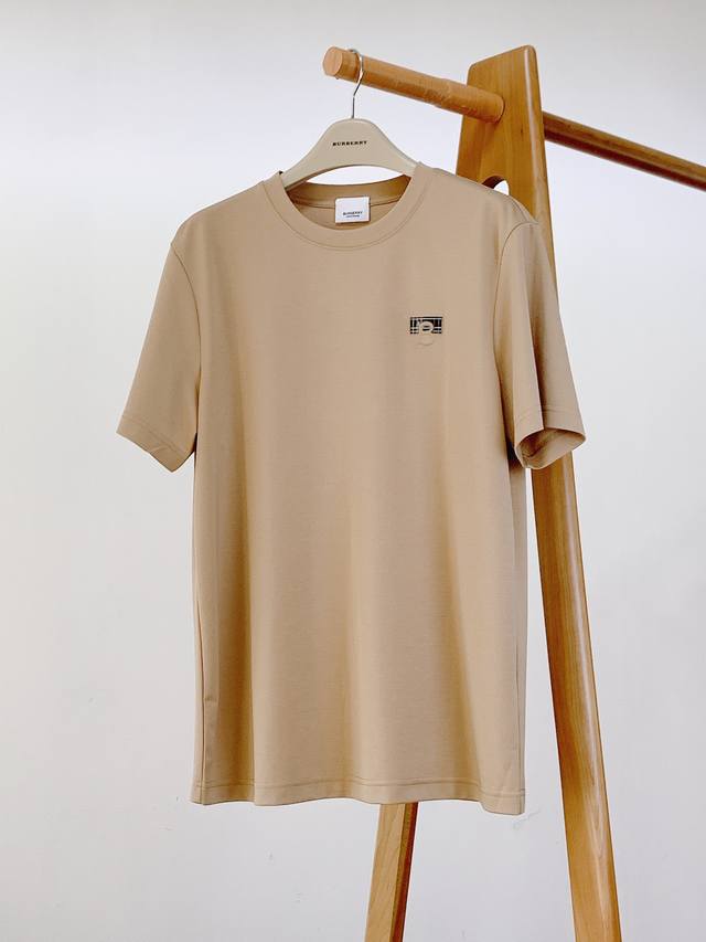 Burberry 巴宝莉 2025Ss春夏新品 莫代尔棉短袖 材质 莫代尔 棉 聚酯纤维 氨纶 适用季节