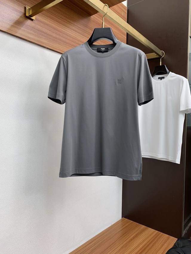 芬迪 2025夏装新款短袖T恤，！定制专属纯棉面料，定制原版工艺螺纹，胸前重工字母Logo工艺设计！简约大方，从容百搭，档次极高，完美融入时尚还有风情感一款完美