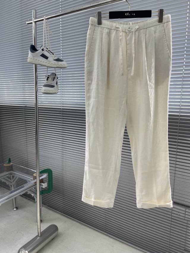 Loro Piana 2025年春夏系列休闲裤 尺码：M-4Xl 休闲 西裤 面料：100%亚麻意式双褶抽绳休闲 西裤，定制手工包扣，双股线手工缠绕数圈使得扣子