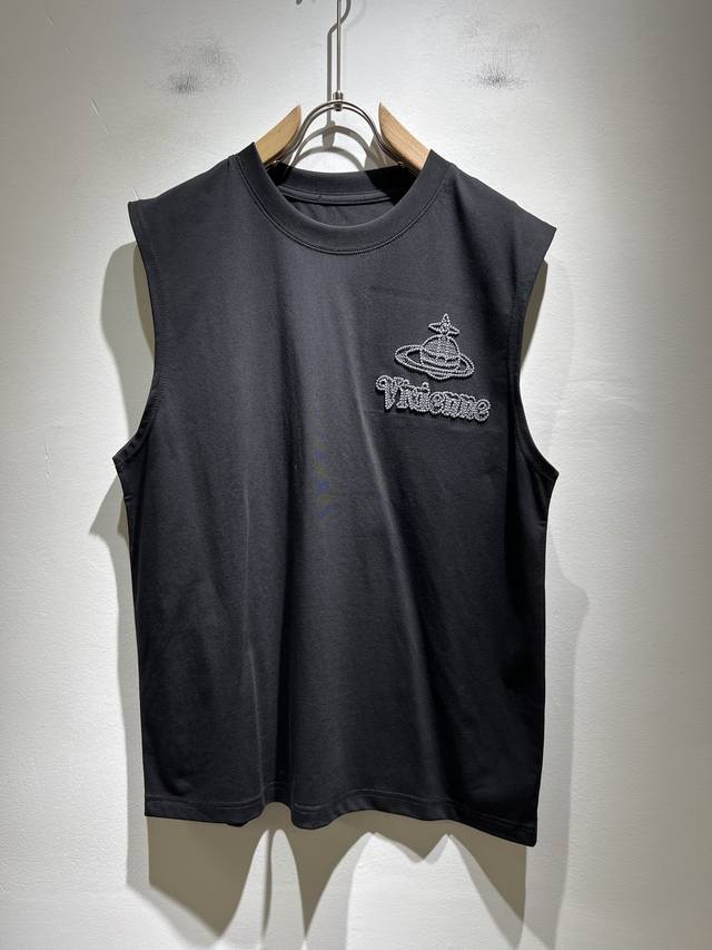 Vivienne Westwood 薇薇安 威斯特伍德 2025春夏新款男女同款背心，意大利原厂订单渠道，极具个性高级风，标志Logo刺绣工艺设计！宽松阔版型打