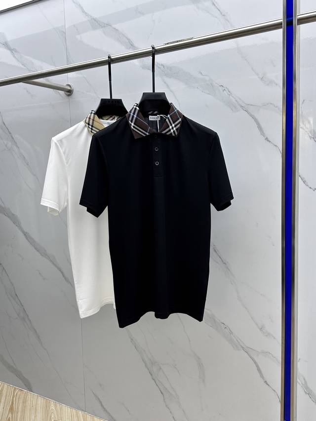 Burberry*巴宝莉 25Ss新款Polo衫，官网同售1：1定制，领子融入品牌经典格纹撞色设计，简约大气细节感超满，采用高密度珠地布制成100%棉质，面料洗