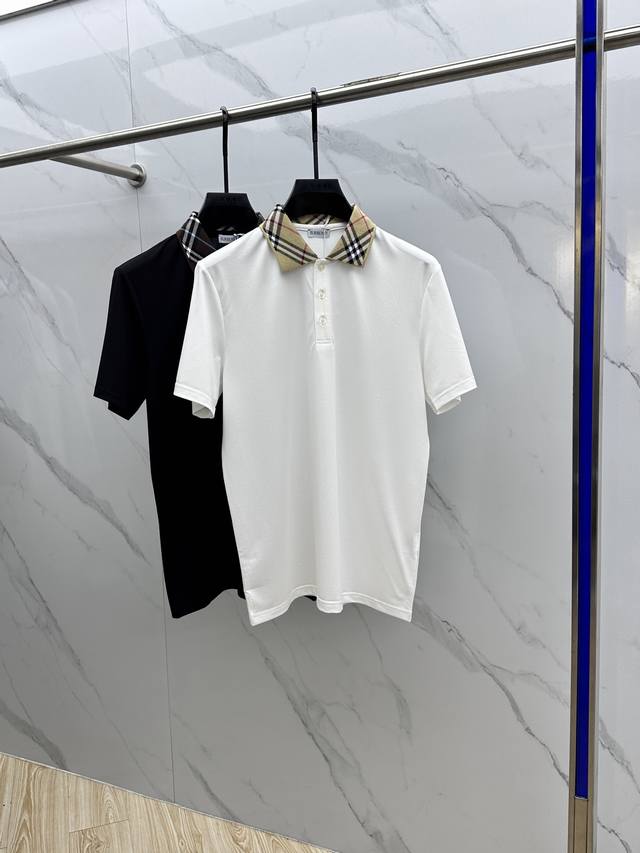 Burberry*巴宝莉 25Ss新款Polo衫，官网同售1：1定制，领子融入品牌经典格纹撞色设计，简约大气细节感超满，采用高密度珠地布制成100%棉质，面料洗