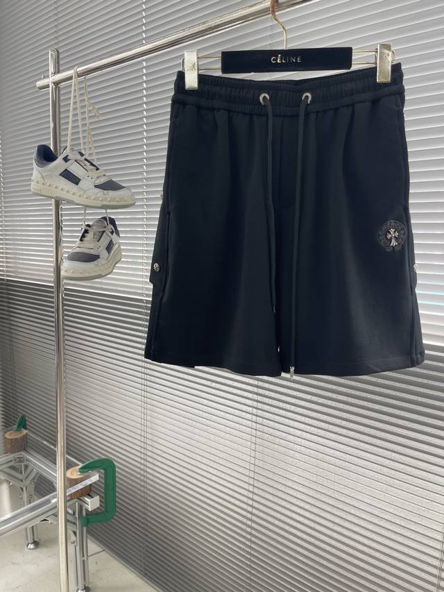 Ch 克罗心 25年夏季新品短裤 采用进口原版面料，顶级刺绣工艺字母图案Logo，原版五金辅料装饰，独特设计，上身时尚帅气！ 码数：48-56 M-3Xl