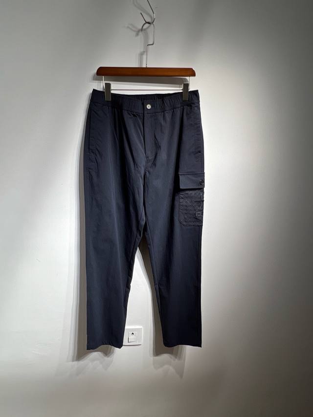 新品 极简石头岛 -Dio**联名家户外工装。 亚洲这个户外代工厂P，数一数二。25款最新Cd家新款户外裤装。出口订单，老外客供夏季复合面料，帅气的版型 军版设