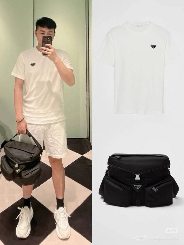 Prada.普拉达 25春夏经典涂珐琅三角形金属徽标短袖T恤，正面胸前缀饰涂珐琅三角形金属徽标为时尚设计增添经典元素，呈现衣橱必备单品。定制80支双股丝光棉面料