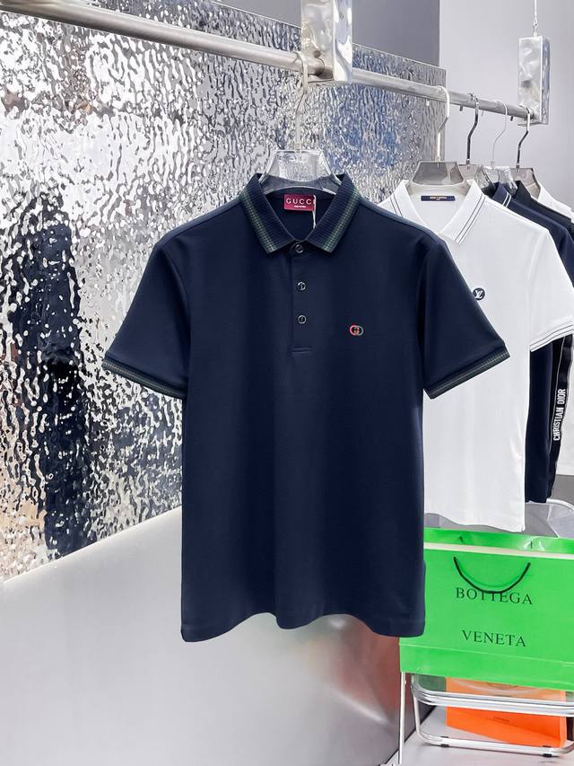 古奇 2025Ss夏季新款字母Logo男士翻领Polo衫！经典商务男款，高端男装的天花板级别的商务男款！简约时尚大气不失优雅，单穿内搭体面过人，品质控 细节控的
