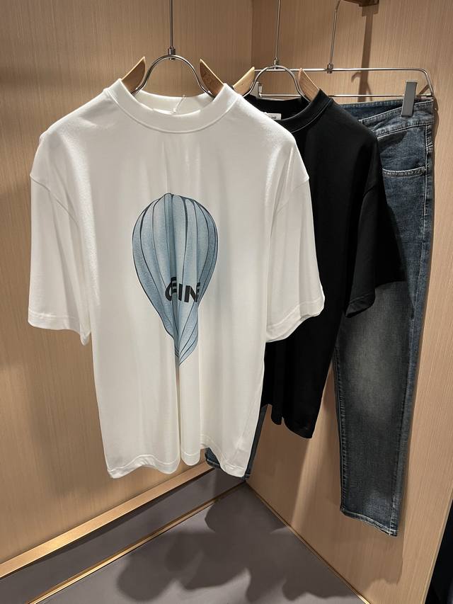 Celin*瑟琳 2025春夏新款时尚休闲圆领短袖T恤，经典男女同款情侣短袖T恤衫！贸易公司渠道稀出，同步官网发售！25年早春时尚新款推荐，越来越向年轻新势力迸