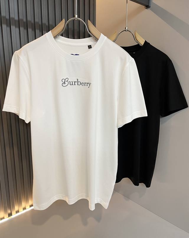 Burber*Y巴*莉2025春夏新品男女同款短袖T恤，重磅来袭，最近比较火热的环保纯棉面料制作而成，高端户外运动休闲系列，非常火热运动风潮！Bur最新研发的特