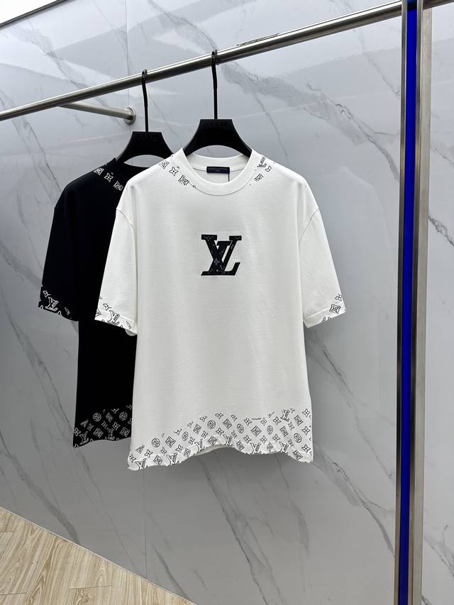 Lv*路易威登 2025Fw春夏新品圆领打底外穿T恤，立体感Logo微廓形半袖纯棉打底，手感面糯有骨感，柔而有韧性。工艺处理，韧性和抗皱性能得到大幅度提高。微廓