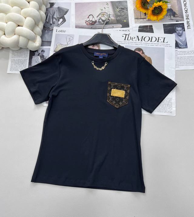 Louis Vuitton25Ss春夏新款 Monogram牛仔提花贴布铁片口袋圆领短袖T恤丨独家Yb开发！高版出品！取材柔软舒适的棉质针织，经典时髦又高级！版