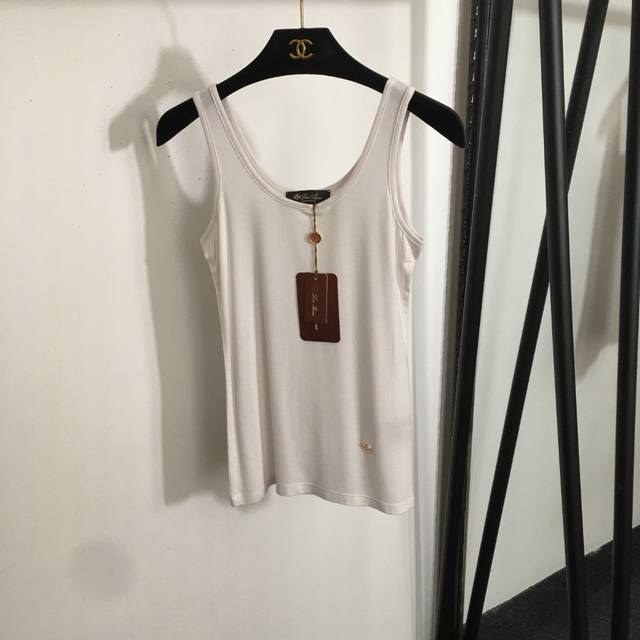 款号20253661 Loro Piana*Lp新款 金属圈圈装饰修身百搭吊带背心，白色，咖啡色，红色，黑色，Sml， M码；胸围70，长59
