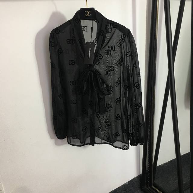 款号 3231 Dg*新款 气质蝴蝶结领 植绒字母透视防晒长袖衬衣 上衣，杏色，黑色，蓝色，粉色，S-Xl， S码；肩宽37，胸围100，袖长62，衣长69