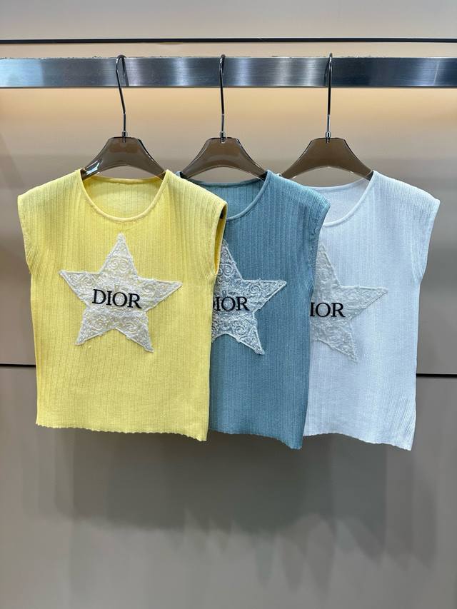 Dior迪奥字母刺绣五角星蕾丝贴布针织背心 款号：25670106266 颜色：黄色 蓝色 白色 尺码：均码 80-125斤