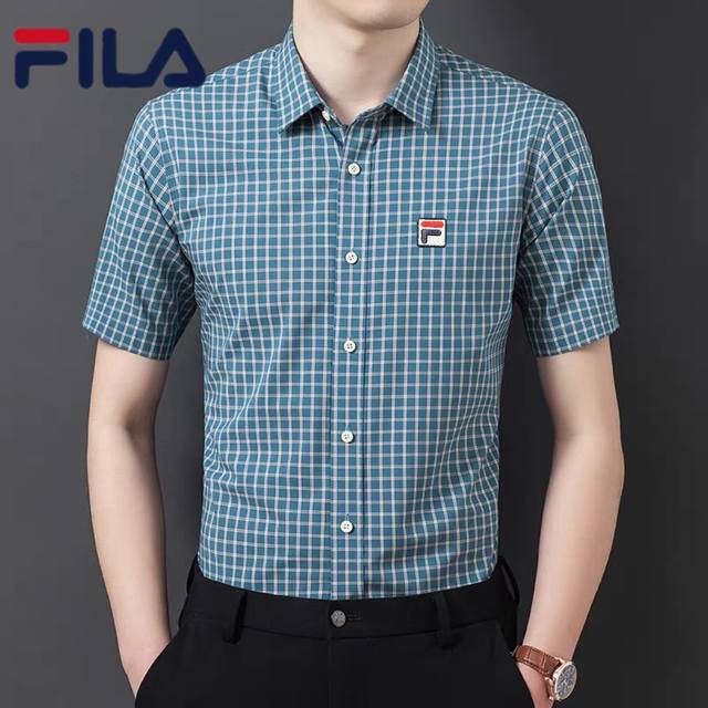 Fila 斐乐 小格短袖衬衣！格子衬衫是永恒的经典，复古而且一定不会过时！Burberry最新款男士格子衬衣短袖！代工渠道牛货！随便检验，一直以来，在大家眼中，