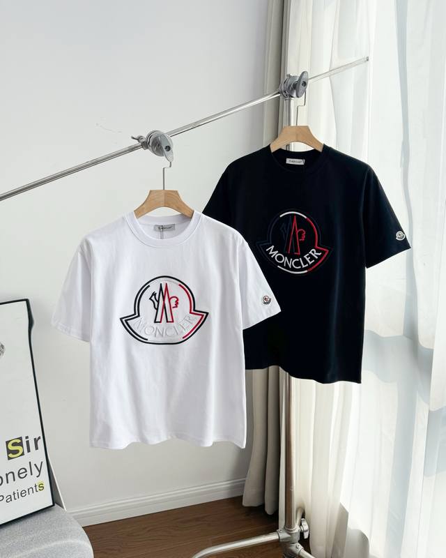 纯原臻品 顶级原版复刻 - Moncler盟可睐 Logo刺绣短袖T恤 情侣款 宽松休闲 纯色 白色 - 品质与时尚并存的Moncler盟可睐Logo刺绣短袖T