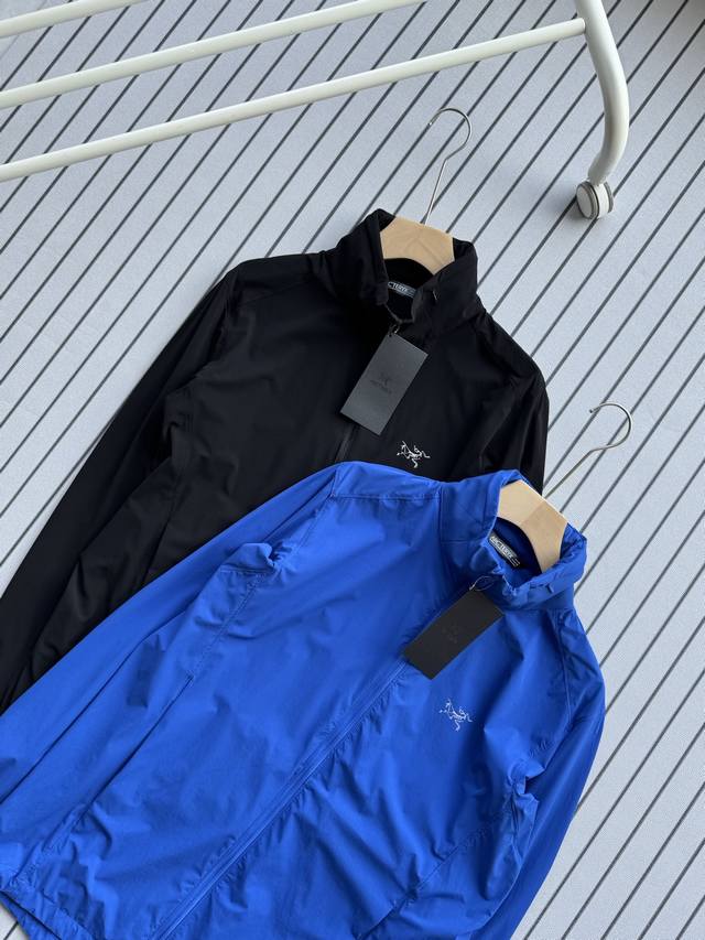 Arc'teryx始祖鸟Nodin Jacket男款轻量男子皮肤衣 极简设计 全能防护 轻量便携 防风透气：采用 20D Tyono 尼龙面料，经无Pfc的Dw