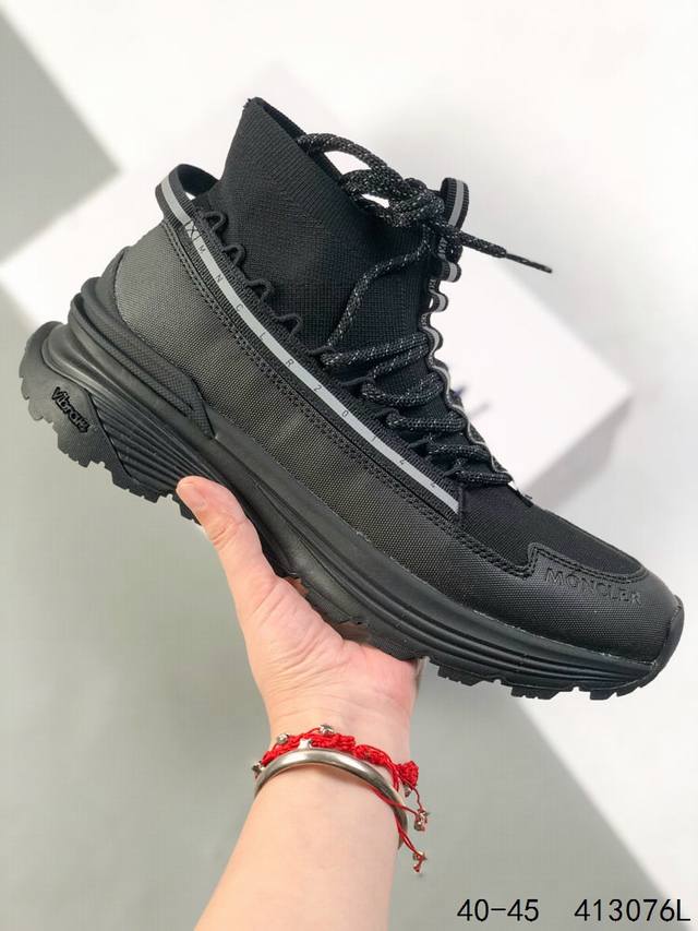 Moncler 盟可睐 蒙口 Trailgrip Amoeba 抗撕裂材质山地户外鞋 鞋身采用Cordura防撕裂尼龙 Gore-Tex材质 中底内置全掌碳板