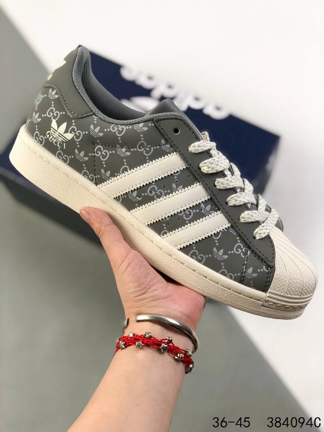 公司级带半码！ 阿迪达斯 Adidas Superstar 联名 三叶草 头层材质 贝壳头系列经典休闲运动板鞋。 Id:384094C