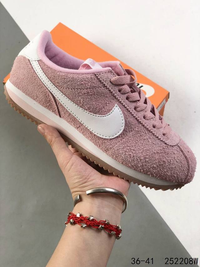 真标带半码！ 耐克Nike Classic Cortez Nylon 阿甘 完美楦型 Eva轻量缓震材质 采用最新改良独立三层模具版本 采用二次发泡Eva轻量缓