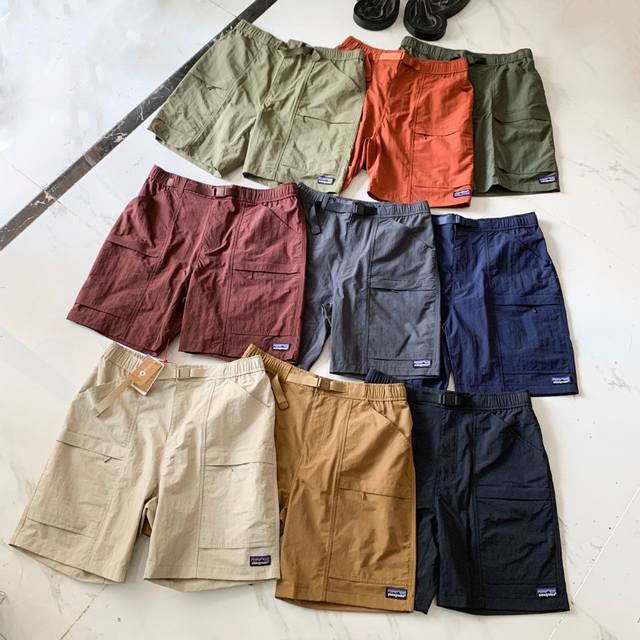 上新 Patagonia巴塔哥尼亚多口袋腰带工装短裤 活性染料，天然环保 柔软不刺身温和细腻 做工走线整齐，大厂出品就是与众不同 夏日潮流的单品 除了平时运动健