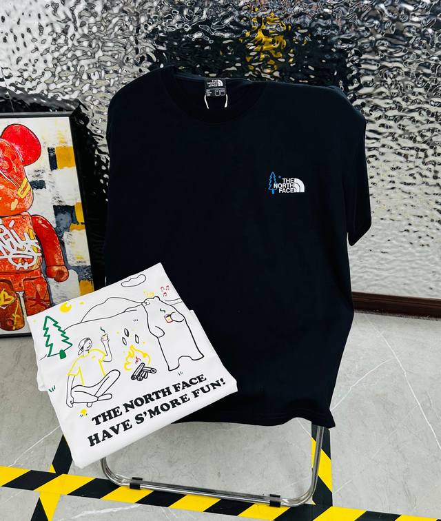 高版本带芯片 The North Face 北面25夏季新款印花休闲宽松情侣款 短袖T恤1077 细节:版本一比一复刻，吊牌 领标 水洗。带Nfc芯片识别 面料