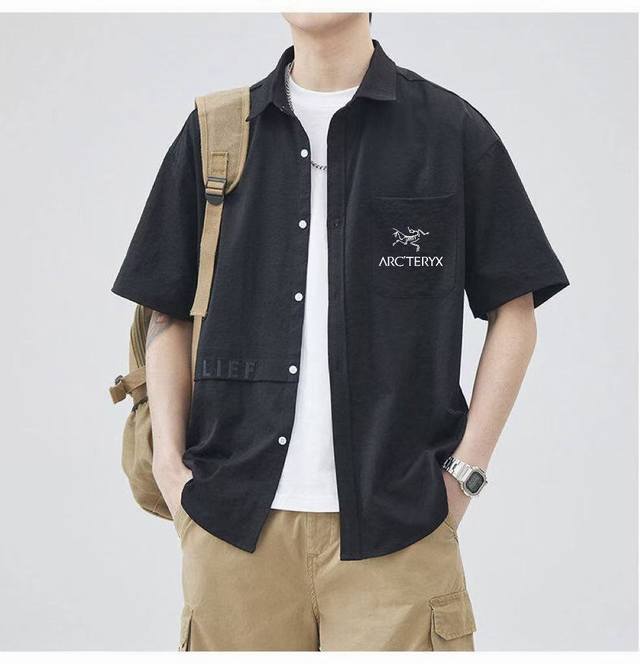 供 始祖鸟 Arcteryx*男子工装短袖衬衫！轻薄 透气、弹力 、速干吸湿排汗保持凉爽！ 衬衣面料方面选用了鸟家最新科技的Diem科技面料 这种面料不仅防风雨