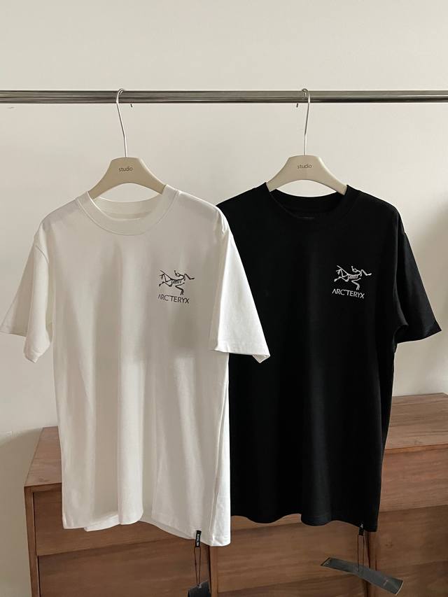 尺码S到3Xl Arcteryx 始祖鸟25Ss后背大Logo情侣款短袖T恤，最火的鸟家系列，你值得拥有绝佳夏季穿搭必备单品 经典百搭永不过时系列，男女同款 情