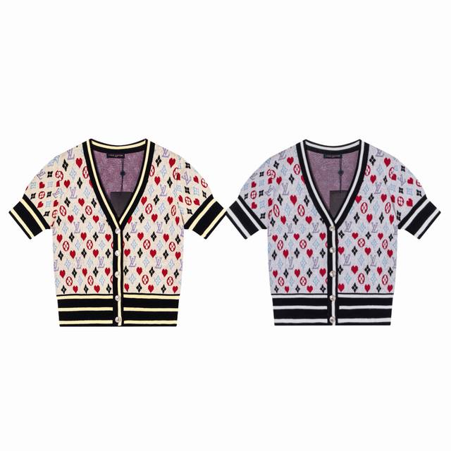Louis Vuitton 路易威登Lv 25Ss春季新款爱心暗纹提花女款V领开衫针织短袖-顶级版本 Color：米杏色 灰白色 Size： S 80- 斤左右