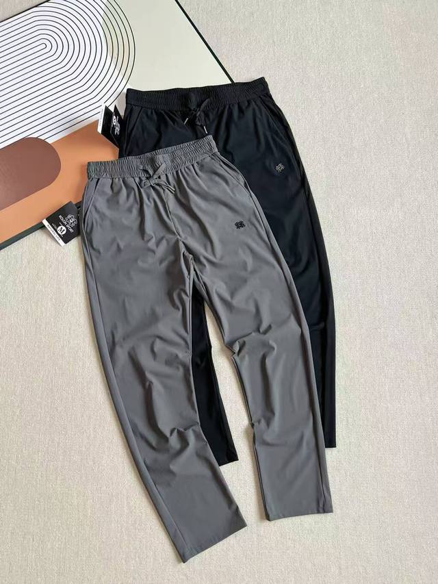 可隆Kolon Sport Camping系列 Seco面料吸湿速干防晒Upf70+抗皱棉感针织冰丝运动裤 又到了夏天穿啥都热，一动就汗流浃背的季节，直到我遇见