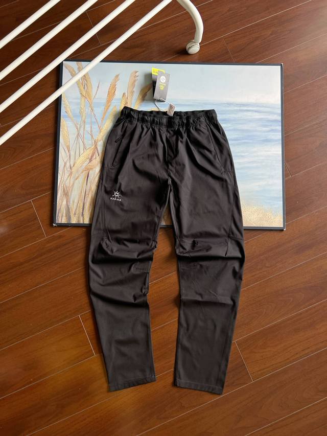 凯乐石Kailas T10 运动户外登山徒Cordura耐磨防风防泼弹力软壳休闲裤 情侣款 黑白搭配的刺绣Golo，穿在身上更显眼，更逼真 凯乐石 Ka1Las