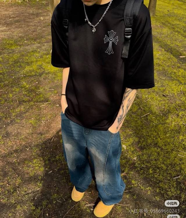 Chrome Hearts 克罗心 水钻幻影背后渐变十字架烫钻短袖T恤 280克纯棉双砂面料 所有面料均已提前做过缩水 品质第一 所见即所得 不会洗一次版型就有