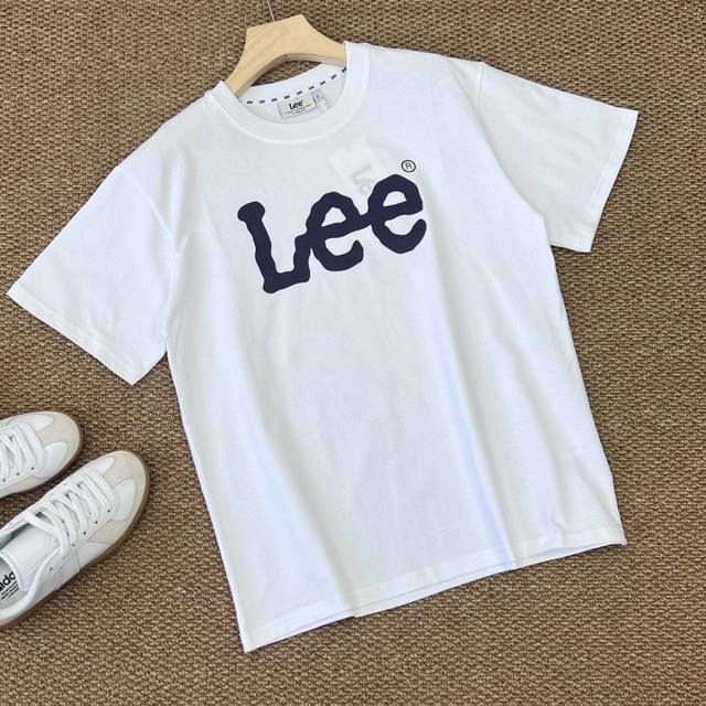 独家 韩国订单Lee印花男女同款短袖T恤 Lee经典大字母印花短袖 Lee经典大Logo印花短袖 260G纯棉面料柔软舒适亲肤经典基础的圆领设计搭配胸前简单的L