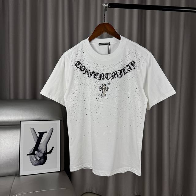 独家臻品 克罗心烫钻满天星黑钻硅胶符文金属十字架圆领短袖男女同款T恤 -全套1:1定制辅料定制三标Yuan版吊牌Logo包装袋 -面料采用260G双纱精梳棉，上