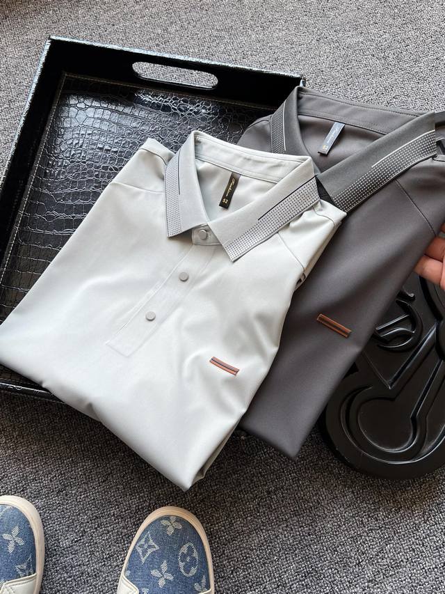 专柜顶奢Polo衫！ 人气爆款！Zegna 杰尼亚专柜新品高奢无缝短袖Polo衫！恒隆在售万元级，款号：2582 杰尼亚家今年高端定制液氨锦棉面料！拿到手第一感