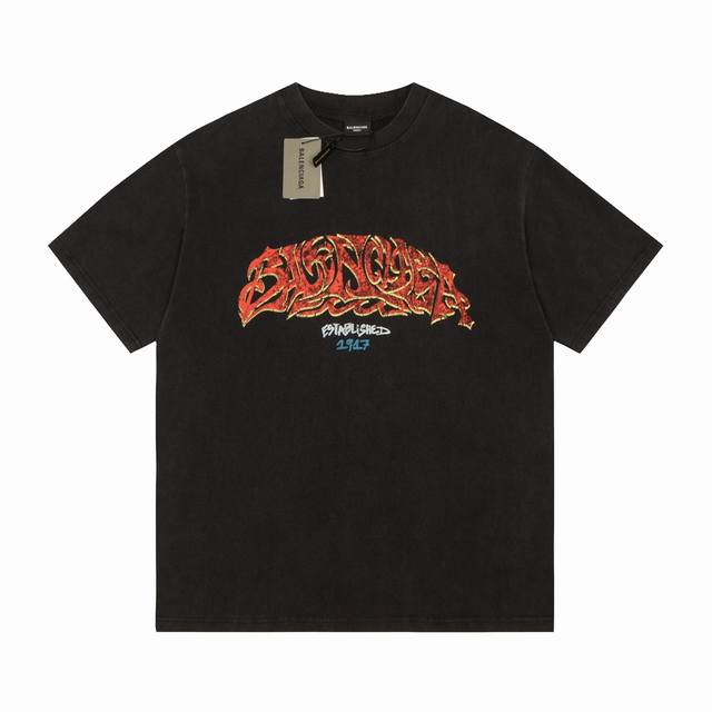 Balenciga 巴黎世家 Ss 喷墨涂鸦印花短袖～胸前+背后的大涂鸦 小红书 爆款 简单耐看的设计 Is 剪裁宽松风格 男女同款 情侣款 Oversize版