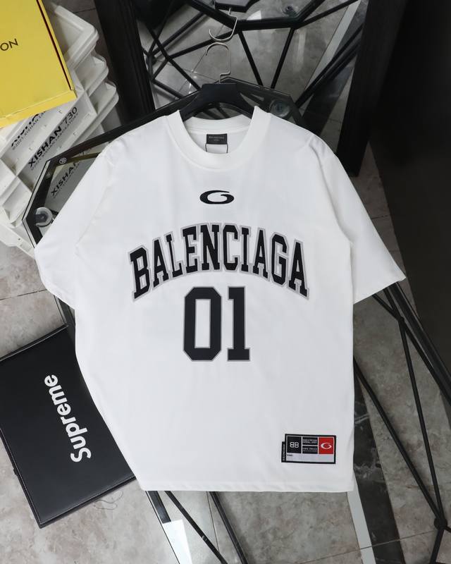 供 实拍图 ［高品质］巴黎世家Balancega Ss25 Basketball系列 字母印花圆领短袖T恤25款 01球衣刺绣短袖T袖 四色齐发 原版开发定织面
