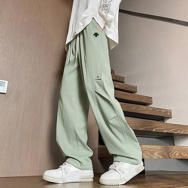 迪桑特夏季新款纯色休闲冰丝裤 硅胶版本 ，百搭拖地裤，男女同款裤子，采用冰丝面料，潮流冰爽，舒适百搭，冰冰凉凉，立体裁剪！手感细腻丝滑，百搭不挑人！ 颜色：黑色